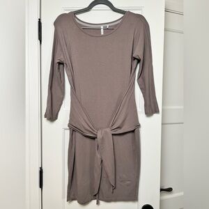 Aritzia Babaton Taupe Friedan Wrap Dress (S)